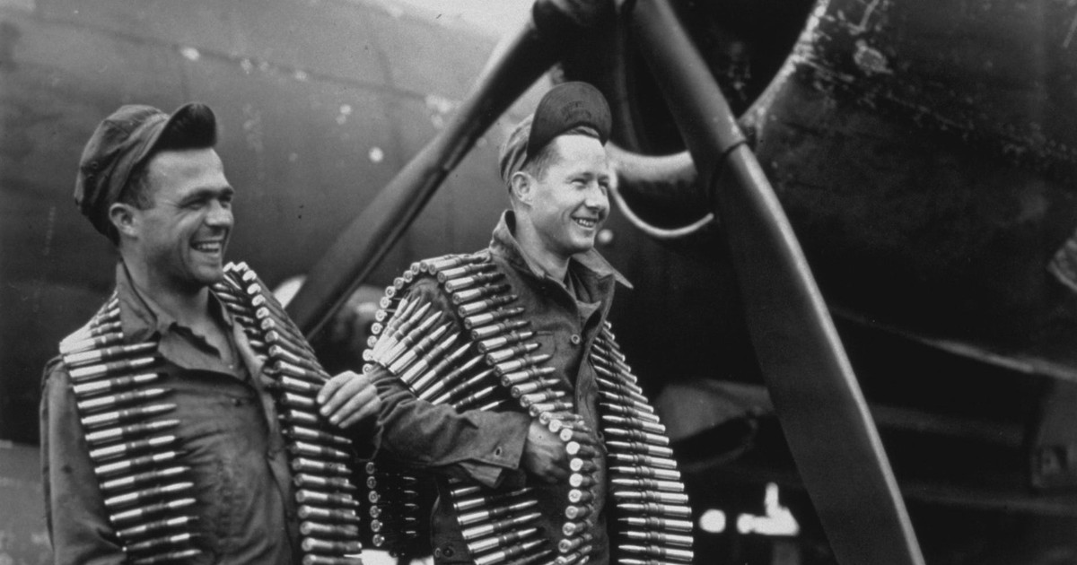25 vintage photos show how military life and technology has evolved ...