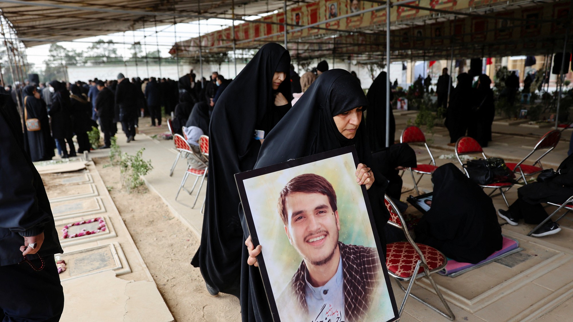 Pohreb padlých Iráncov po útokoch USA a Izraelu na Irán