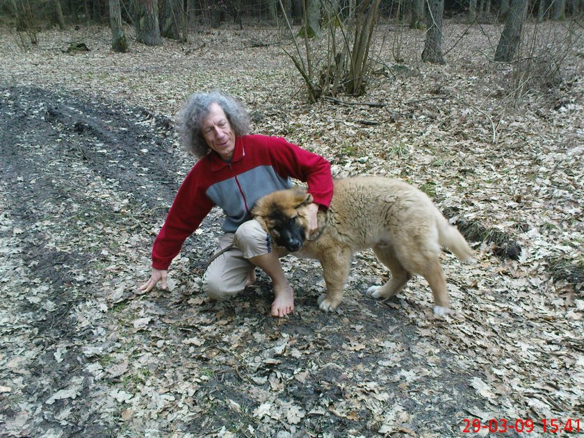 Dwadzieścia lat chodzi bez butów!