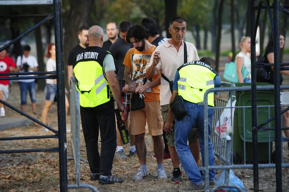Upaljači mogu, ali ne i oštriji privesci za ključeve 