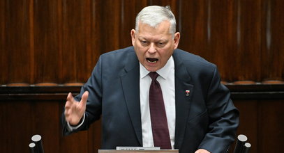 Tajemnicza lista krąży po PiS. Może rozsadzić partię. Suski mówi wprost