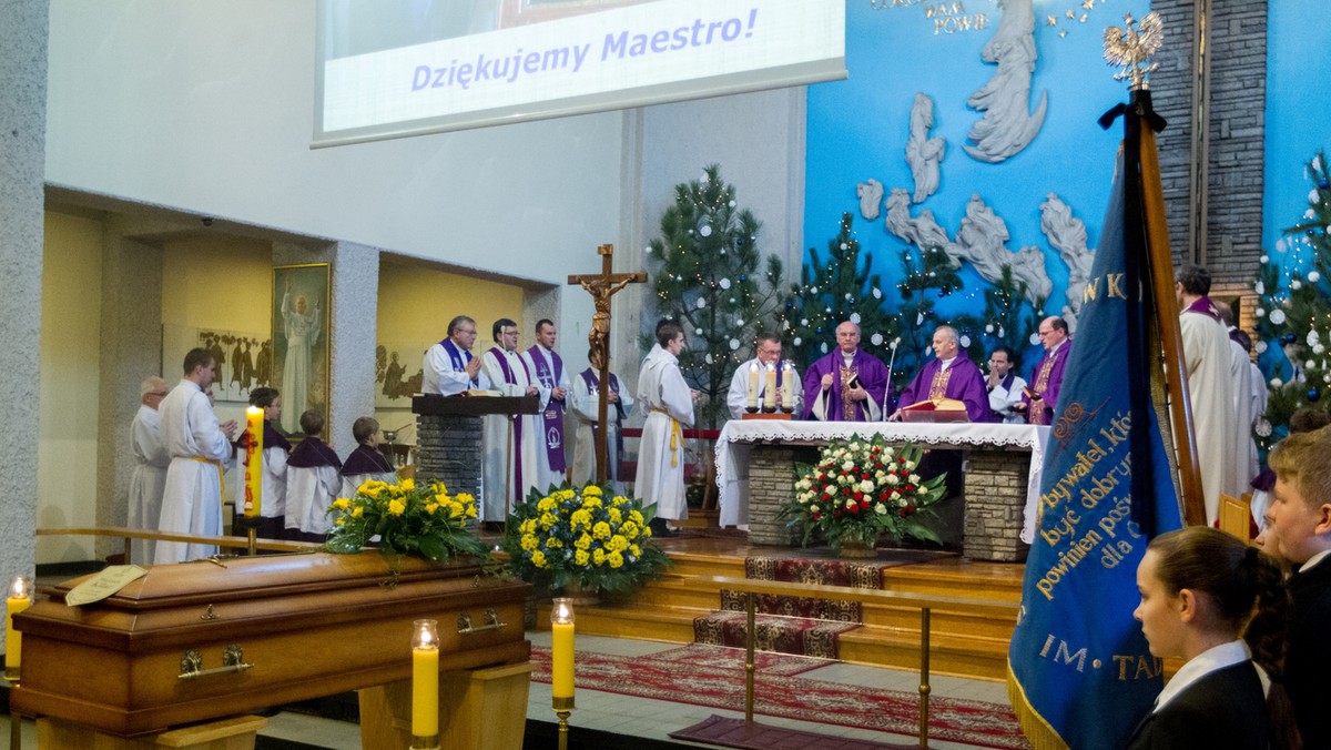 Parafia pw. Najświętszych Imion Jezusa i Maryi w Katowicach-Brynowie pożegnała Wojciecha Kilara. W przeddzień uroczystości pogrzebowych w kościele została wystawiona trumna z ciałem zmarłego kompozytora, a po mszy świętej nastąpiła tzw. eksportacja zwłok.