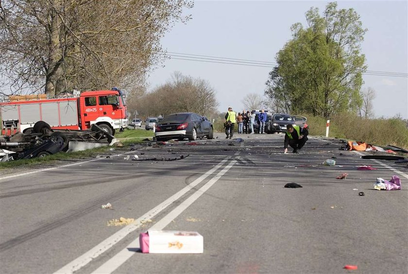 Tragiczny wypadek. 4 osoby nie żyją. Drastyczne zdjęcia