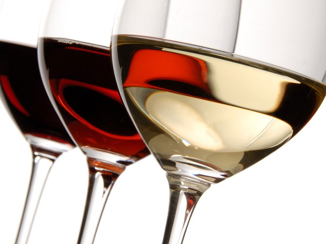 14032_vino-foto-shutterstock_7634536