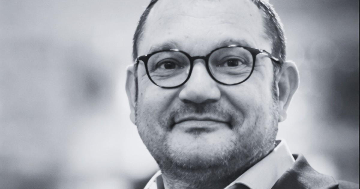 Znany śląski adwokat wrócił z urlopu w Afryce, trafił do szpitala i zmarł. Miał 55 lat