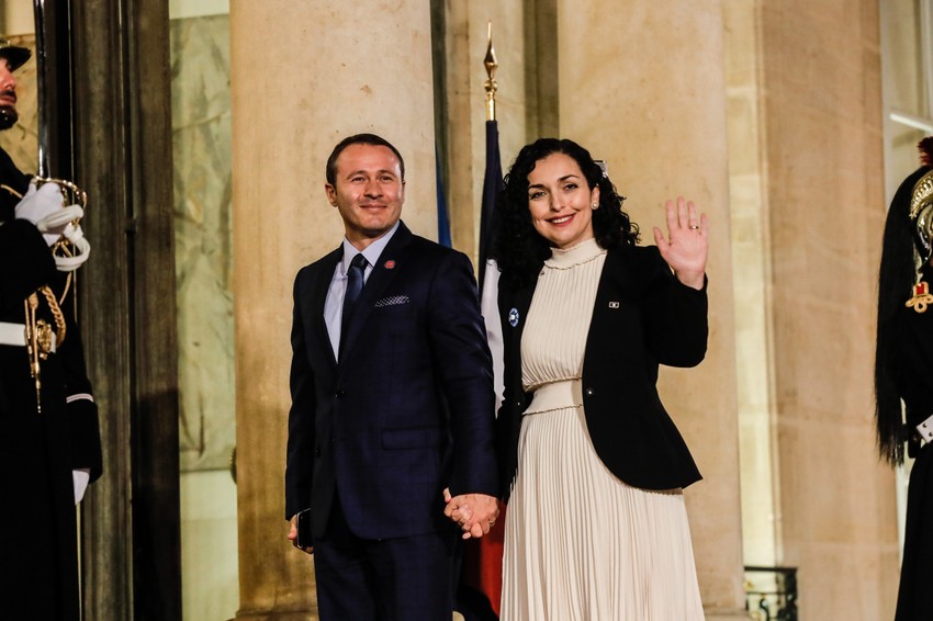 Vjosa Osmani sa suprugom Prindonom Sadriuom