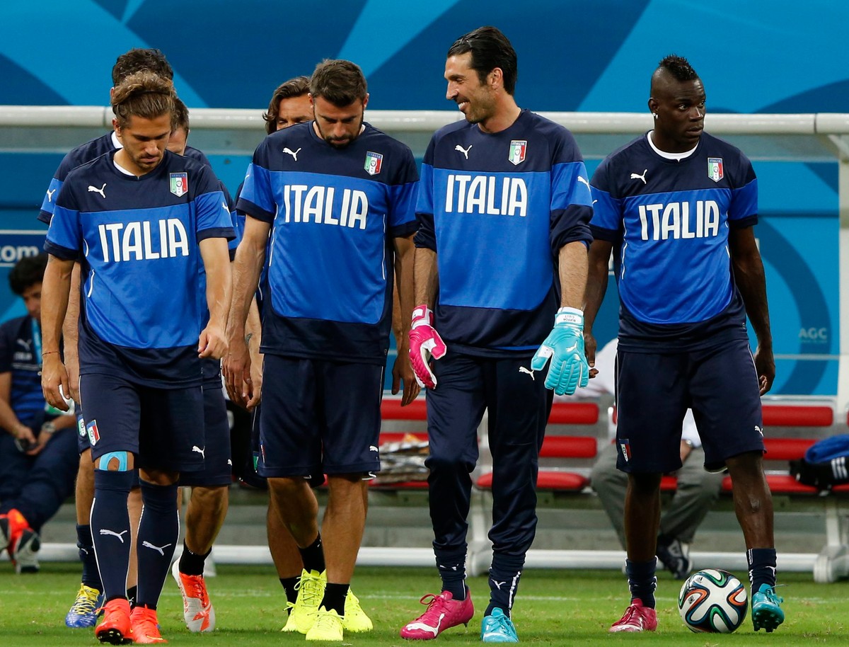 Gianluigi Buffon nie zagra z Anglią. Zastąpi go Salvatore Sirigu