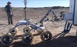 Zlot Łazików w Częstochowie. "Robot w terenie radzi sobie bardzo dobrze" [WIDEO]