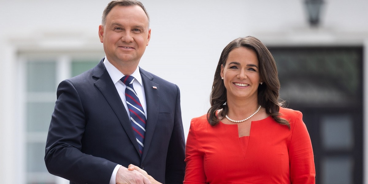 Prezydent Węgier w pierwszą zagraniczną podróż wyruszyła do Polski. We wtorek przyjął ją prezydent Andrzej Duda.