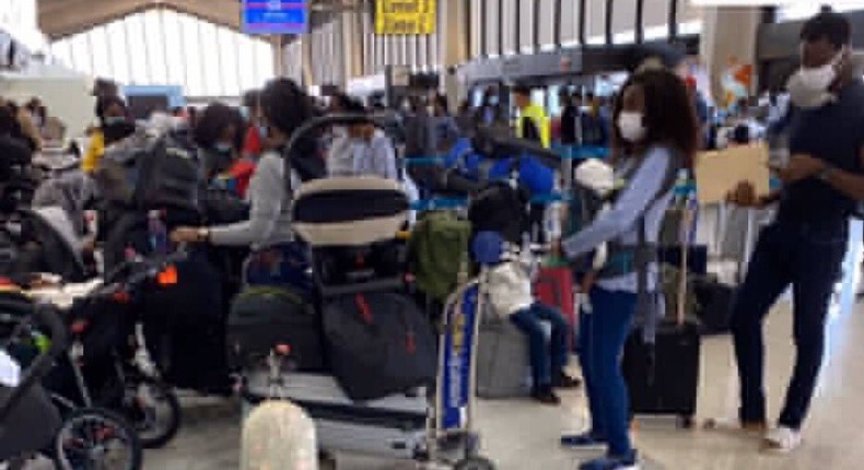 208 Nigerians return in last evacuation flight from U.S. [Twitter/@nidcom_gov]