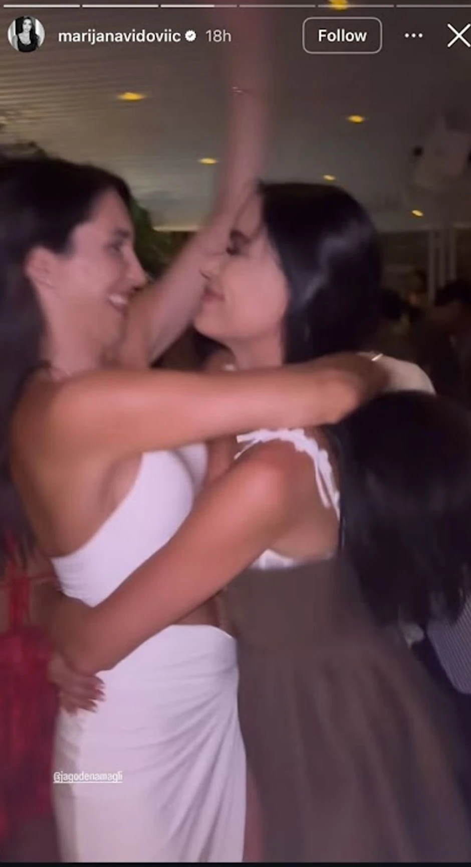 Jelisaveta i Marijana na Mikonosu