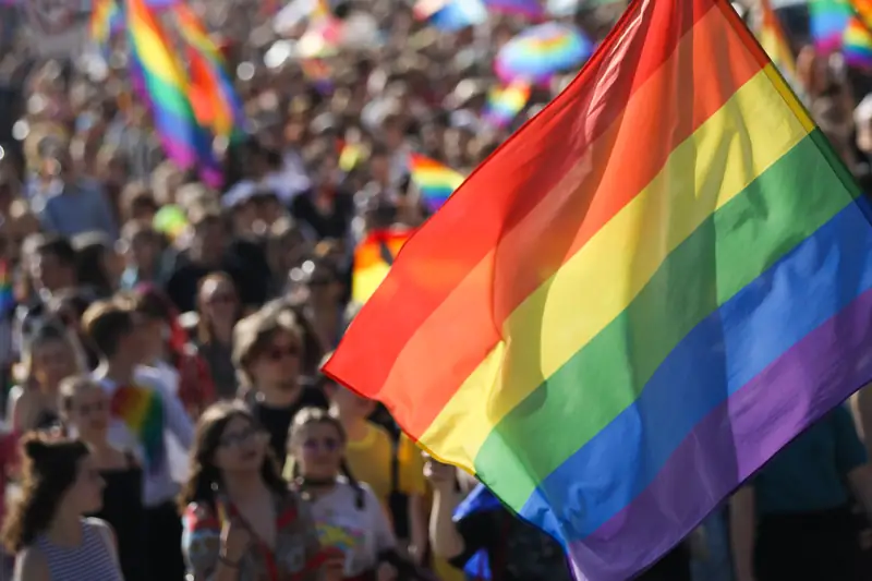 15 sposobów, jak reagować na hejt wobec LGBT+ (fot. Beata Zawrzel/NurPhoto via Getty Images)