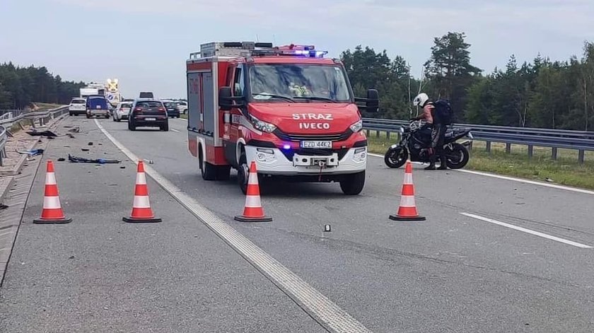 Śmiertelny wypadek na S8 w okolicach Zduńskiej Woli! Droga częściowo zablokowana. Co tam się wydarzyło?