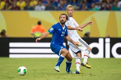 Puchar Konfederacji: Włosi odetchnęli po meczu z Japonią