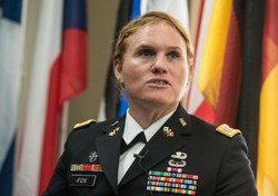 Transpłciowi żołnierze będą mogli służyć w armii USA? Decyzja Trumpa zablokowana