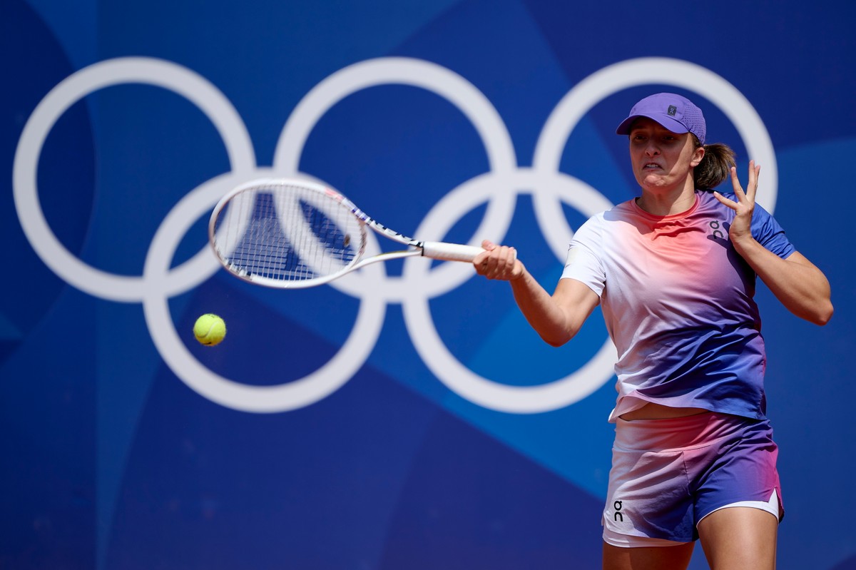 Iga Świątek podczas treningu przed tenisowym turniejem olimpijskim