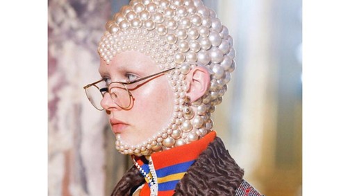 Nagyon bizarr fejékszerek - Jönnek a gyöngyfejű lányok