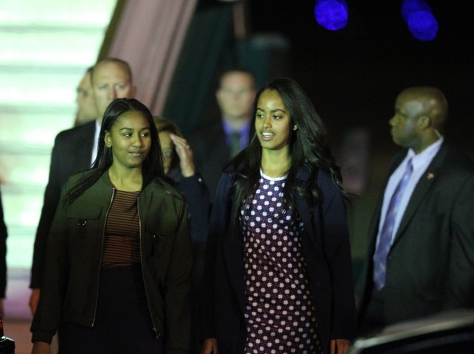 Natasha Obama (po lewej) Malia Obama