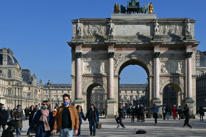 Francja rozpoczyna wychodzenie z lockdownu. Jest plan