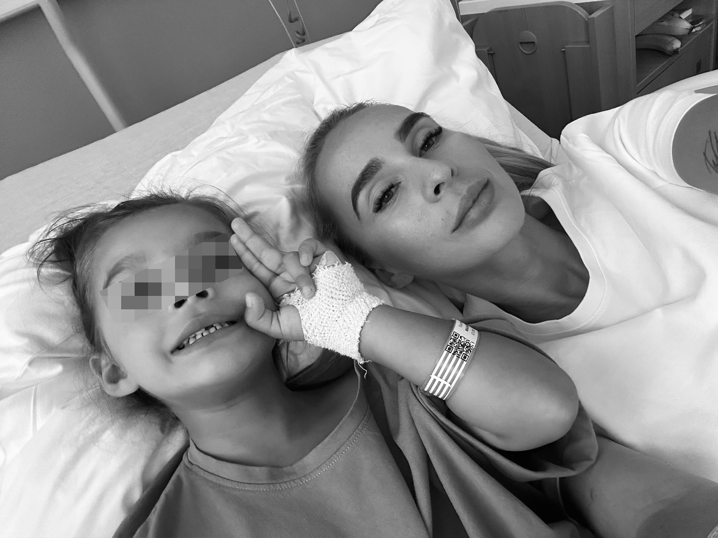Lucia Mokráňová s dcérou Talinkou, ktorá si nešťastne zlomila ruku.