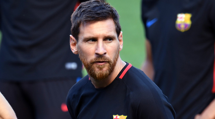 Messi az ellenséghez igazolt volna?/Fotó: AFP