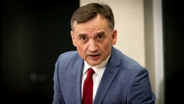 ziobro o dokumentach ws. azylu: szczególiki. zdradził, czy zrzeknie się mandatu poselskiego