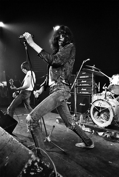 Johnny Ramone i Joey Ramone z The Ramones (fot. Denis O'Regan/ Getty Images)