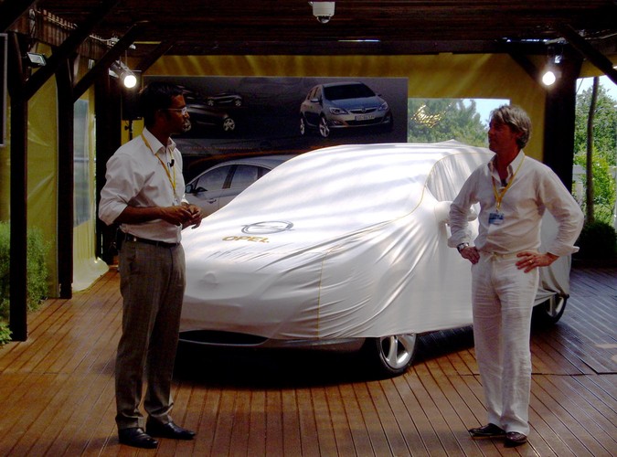 Wreszcie jest, oficjalnie i na serio - nowa, czwarta generacja opla astry