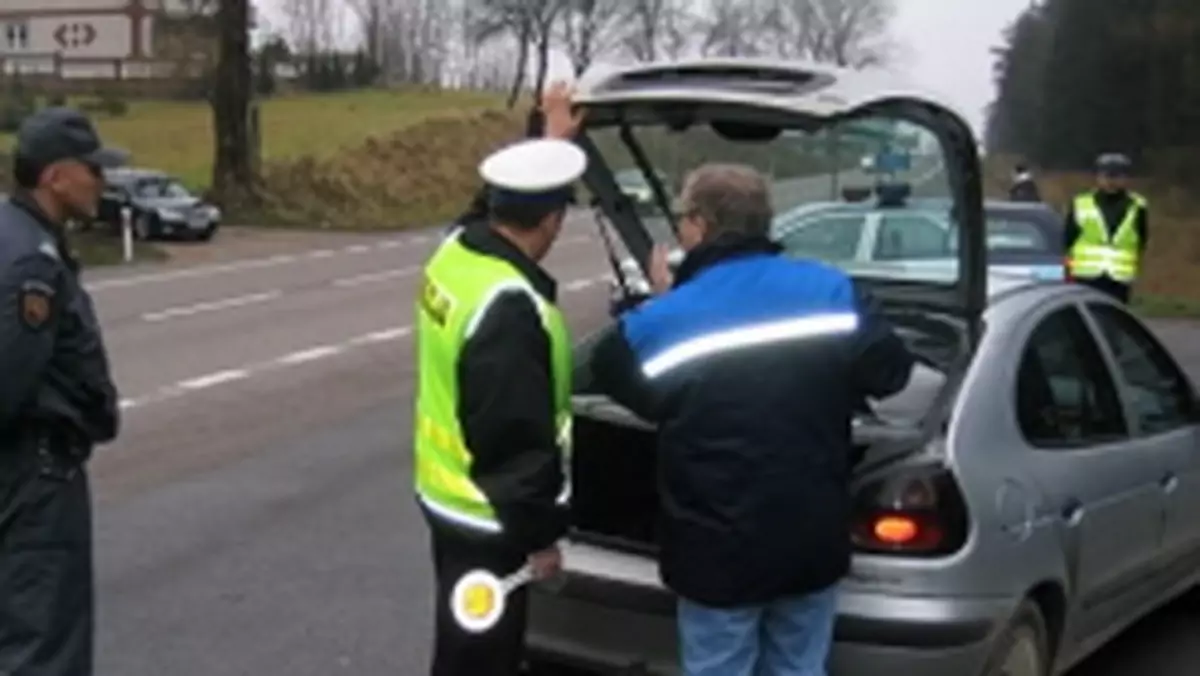 Policja: polsko-litewskie patrole na przygranicznych drogach