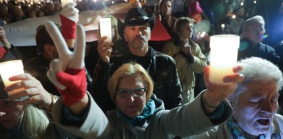 KOD wyszedł na ulice. Manifestują w obronie sądów