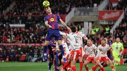 kosztowna porażka barcelony. sędzia nie uznał gola lewandowskiego