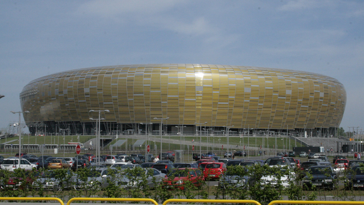 Zwiedzanie stadionu to bezapelacyjnie najpopularniejsza, pozasportowa forma zarobku dla PGE Areny. W ubiegłe wakacje gdański stadion zwiedziło około 40 tysięcy zainteresowanych. W tym roku ma być ich jeszcze więcej.