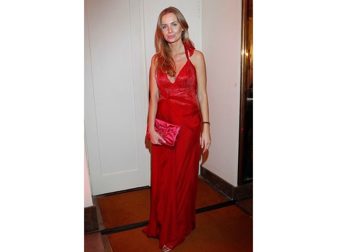 Agnieszka Szulim zbyt poważna w uroczystej kreacji