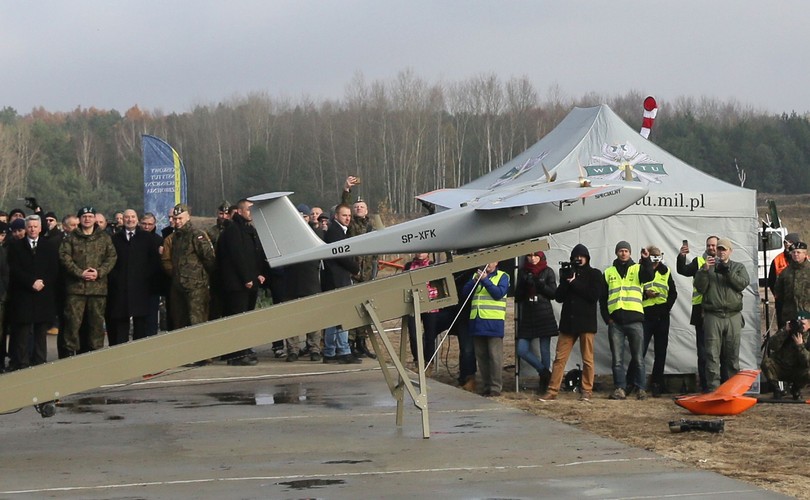 Pokaz możliwości polskich dronów