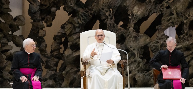 Leon XIV dostał szalik Aarhus GF. Politycy poprosili papieża o błogosławieństwo dla piłkarzy