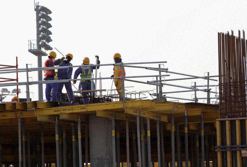 Robotnicy wykorzystywani przy budowie stadionów na MŚ 2022?
