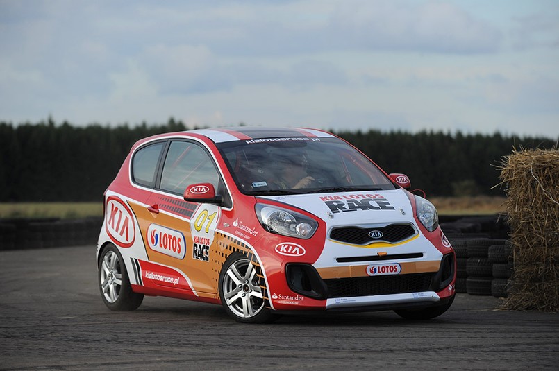 Wyścigowa kia picanto race