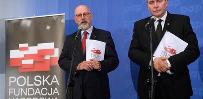 Absurd. Państwowa agencja PR zatrudniła agencję PR, by poprawić swój wizerunek