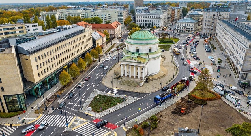 Otrzymane środki o łącznej wartości 406,2 mln zł mogą zostać przeznaczone przez stolicę na finansowanie i refinansowanie inwestycji wpływających korzystnie na środowisko, zmniejszenie poziomu zanieczyszczeń, zazielenienie terenów miejskich.