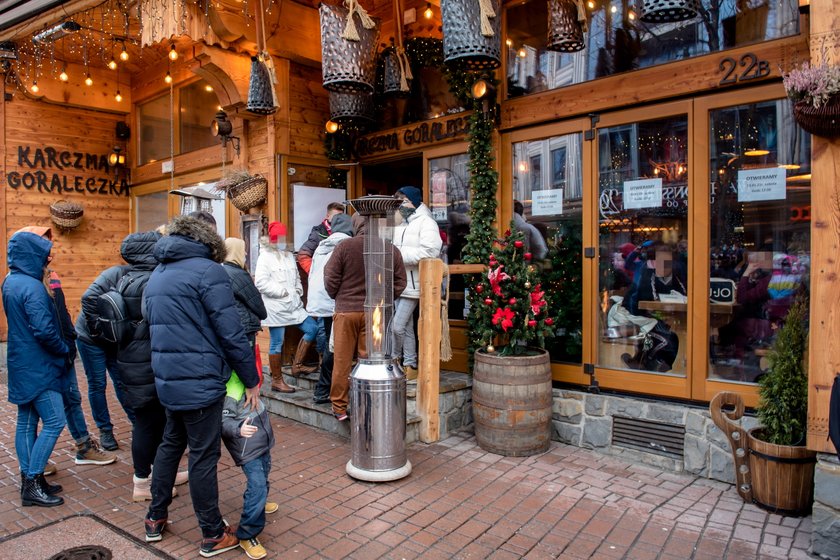 Zakopane Kolejka Do Restauracji Na Krupowkach