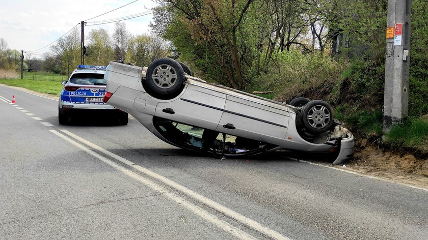 Wypadek w Cieciszewie. Kierowca uciekł, a potem... wrócił