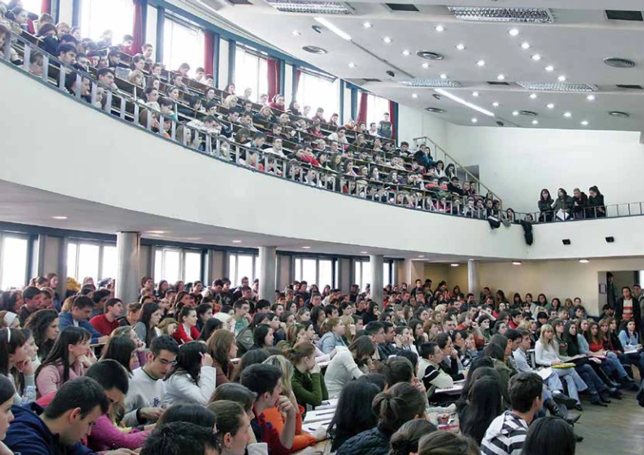 Studenti Ekonomskog fakulteta u amfiteatru