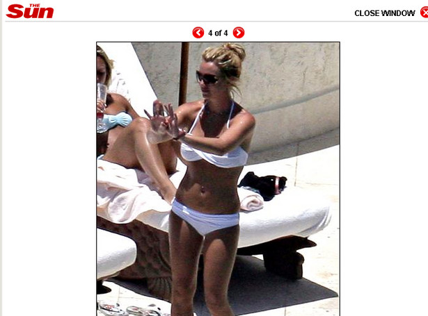 Britney znowu kusi seksownymi kształtami