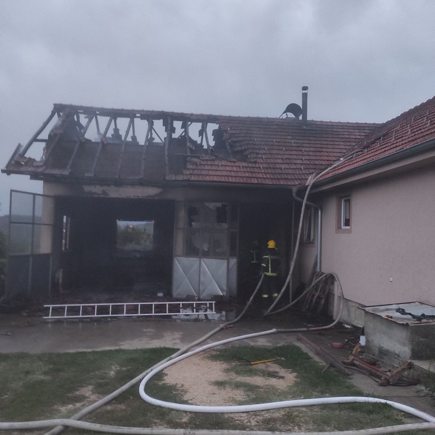 Kuća u kojoj je izbio požar u Kruševcu