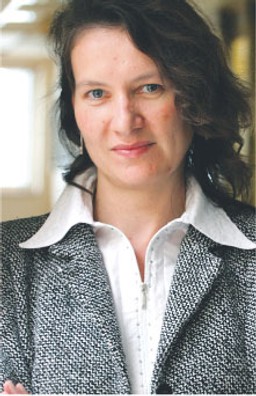 "Przepisy o charytatywnych SMS-ach trzeba poprawić"