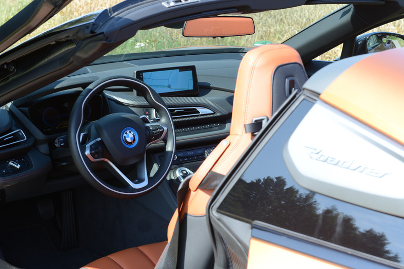 BMW i8 Roadster