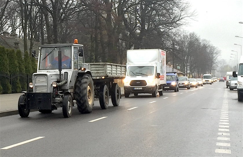 Rolnicze maszyny przyspieszą na drodze