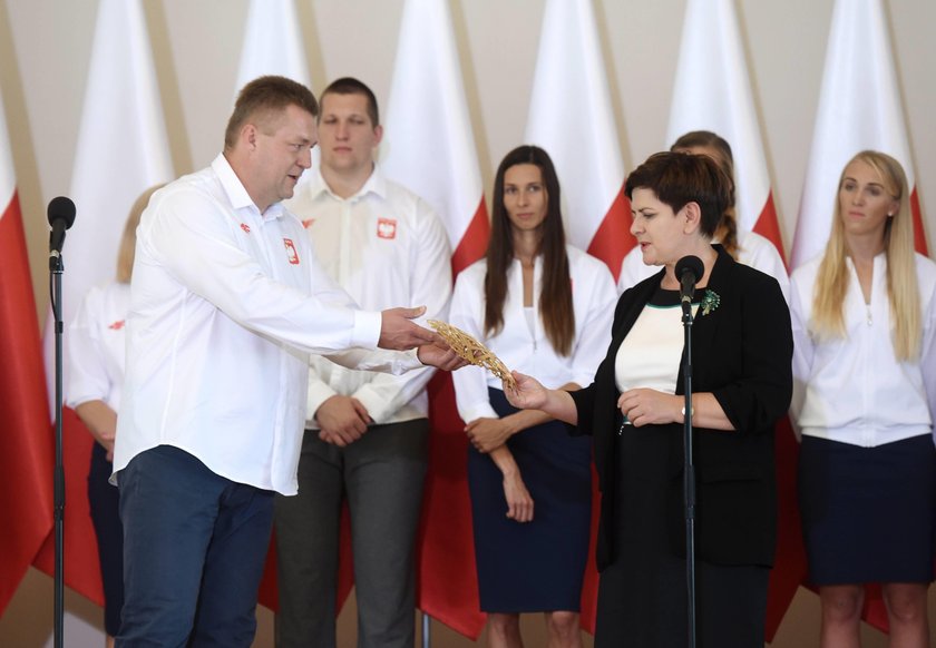 Premier Beata Szydło pogratulowała polskim medalistom z igrzysk Rio 2016