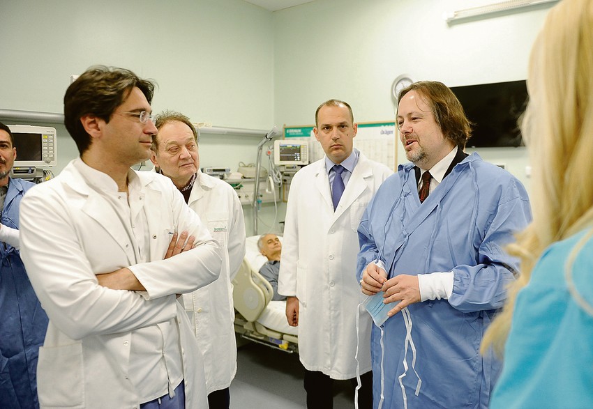 Profesor Cukerman s kolegama iz KCS