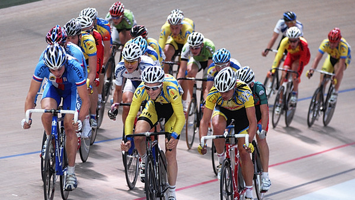 Polski Związek Kolarski oraz organizator zawodów firma Poland Bike zapraszają do Pruszkowa. W dniach 24 - 27 lipca 2010 na welodromie BGŻ Arena w Pruszkowie przy ul. Andrzeja 1 odbędą się Mistrzostwa Polski w kolarstwie torowym w kategorii młodzieżowców i juniorów.